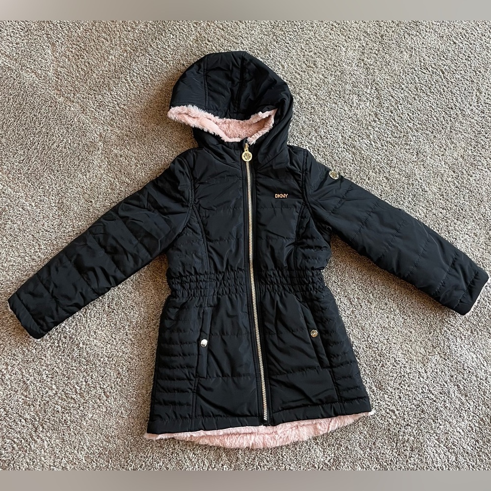 Girls size 8 DKNY winter jacket.